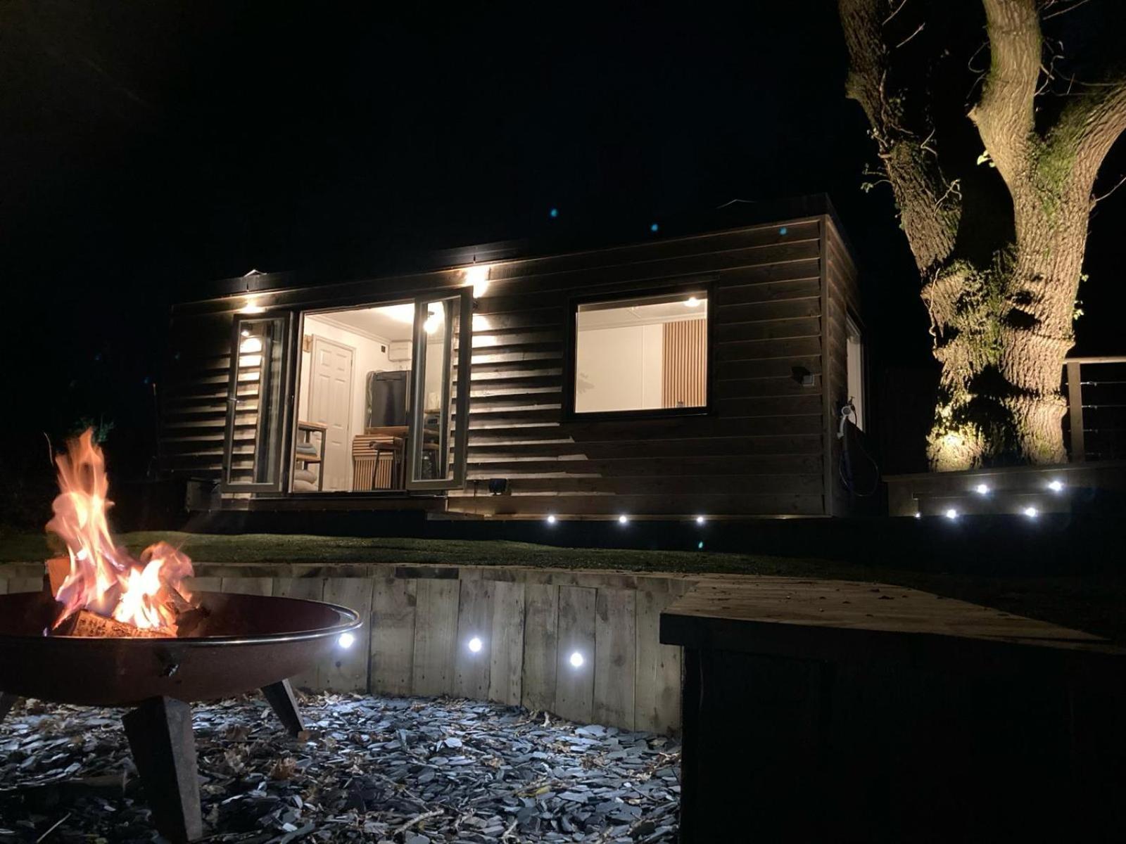 The In The Woods * Romsey